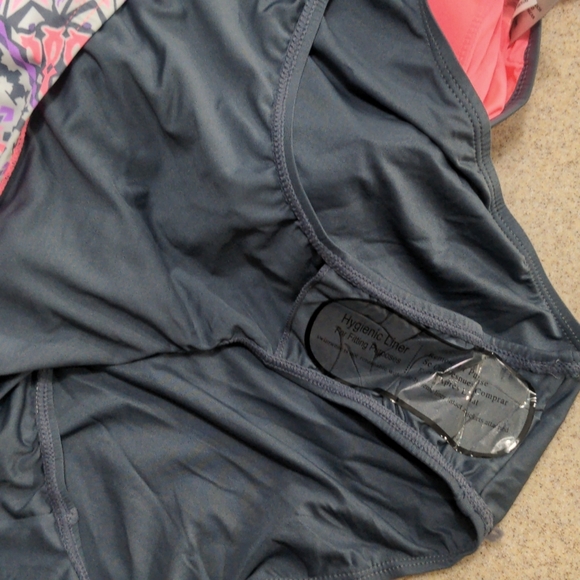 NWT Free Country 2 Piece Swim Set Adjustable Straps with "X" Back Option Size L - Picture 4 of 11